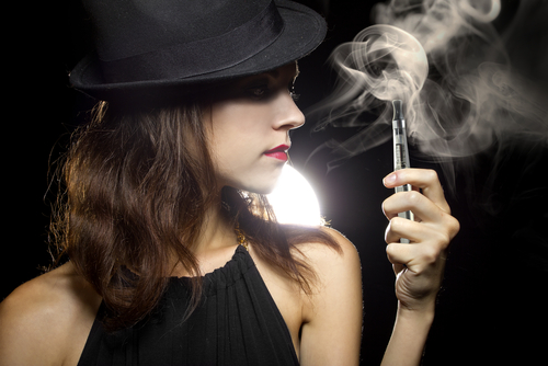 how do vapes and e-cigarettes work