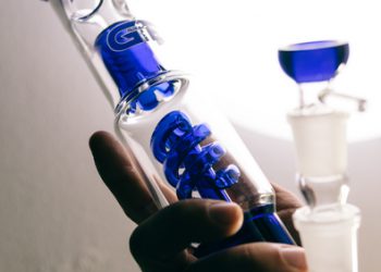 Vaping’s Clear Effect on the Glass Industry
