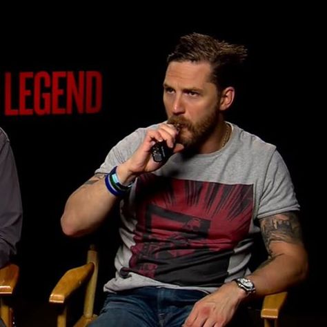 Top 50 Celebrities who vape - tom Hardy
