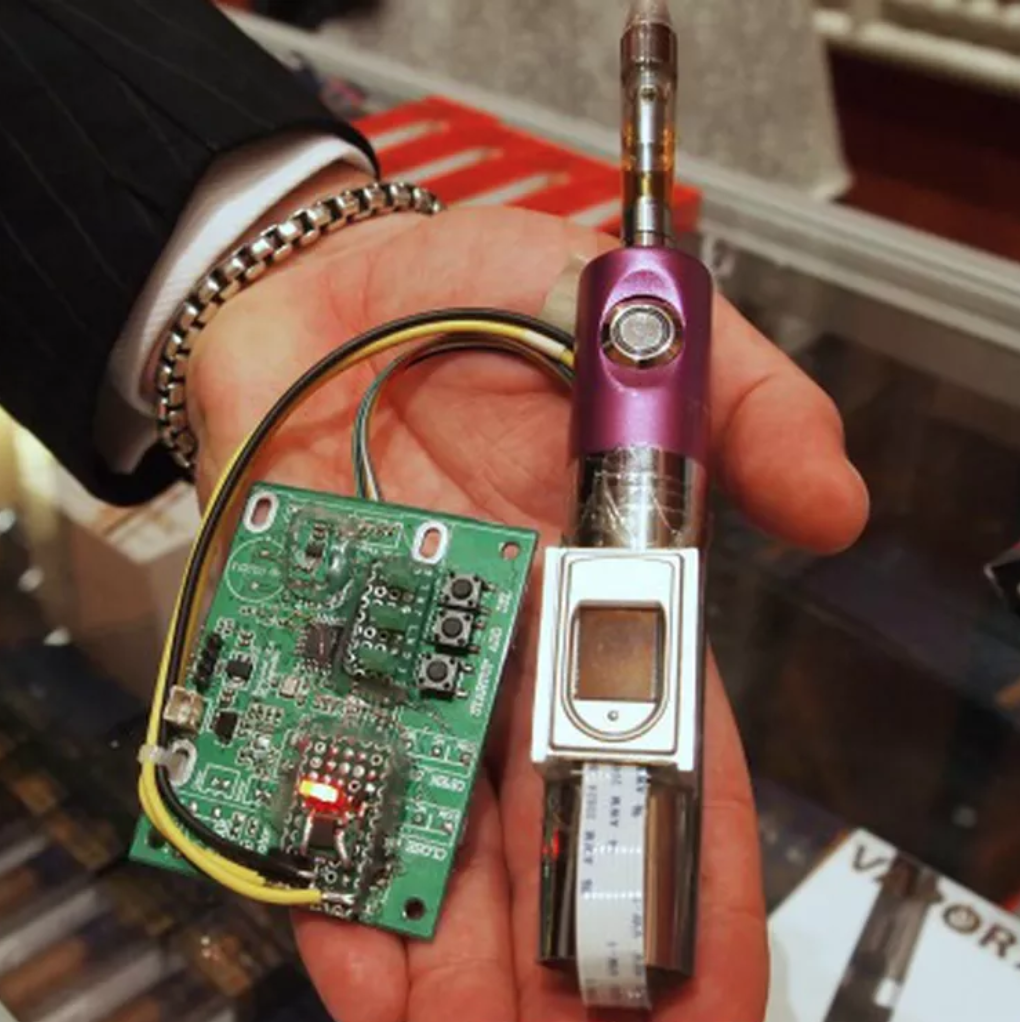Vape Future: Child Safety Biometric Lock Electronic Cigarette